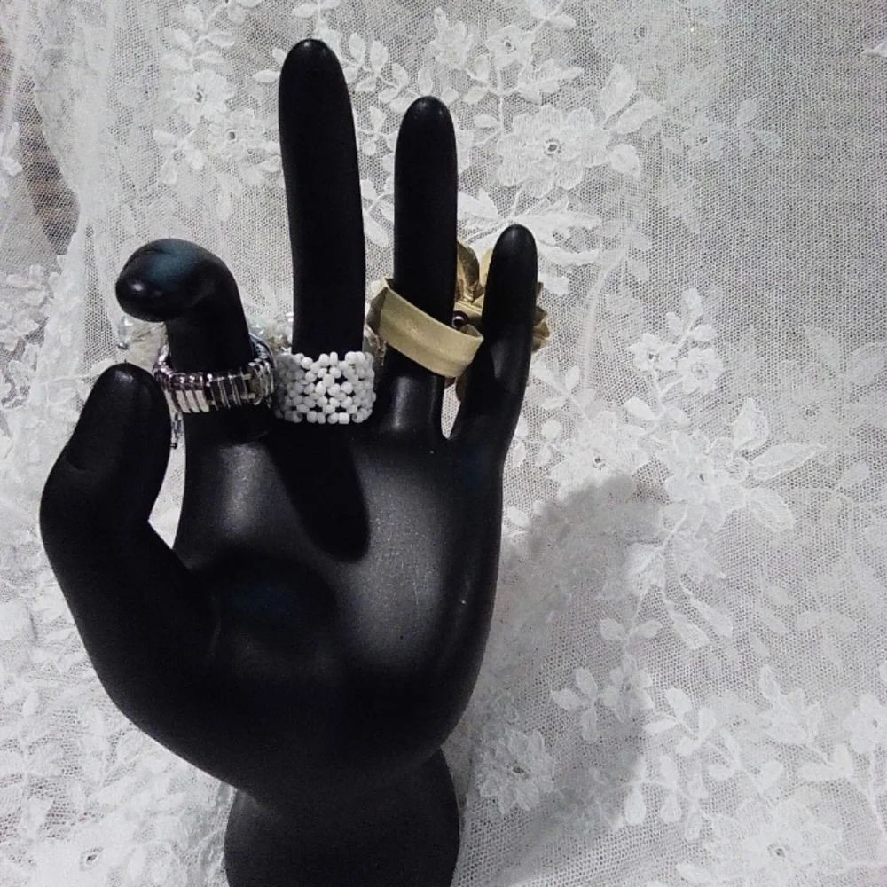 There Vintage 1950s And 60s Rings - Picture 2 of 3